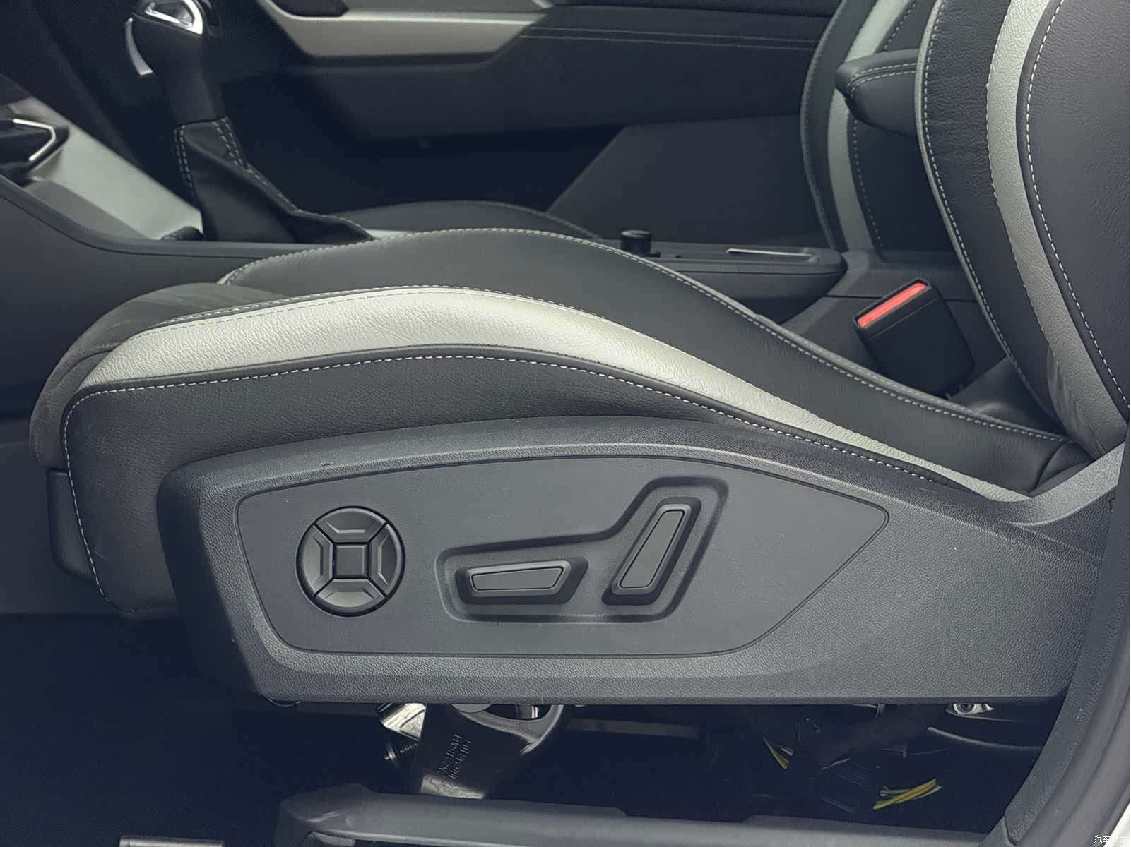 Audi Q3, 2023 18