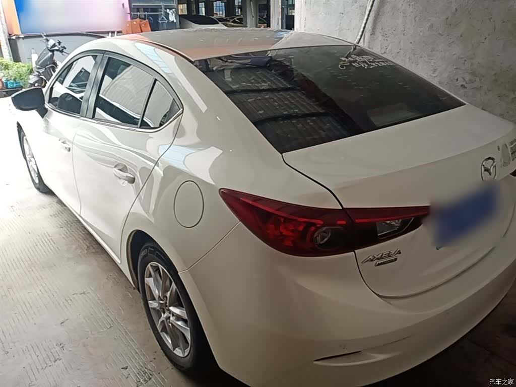 Mazda Mazda3, 2018 все фото