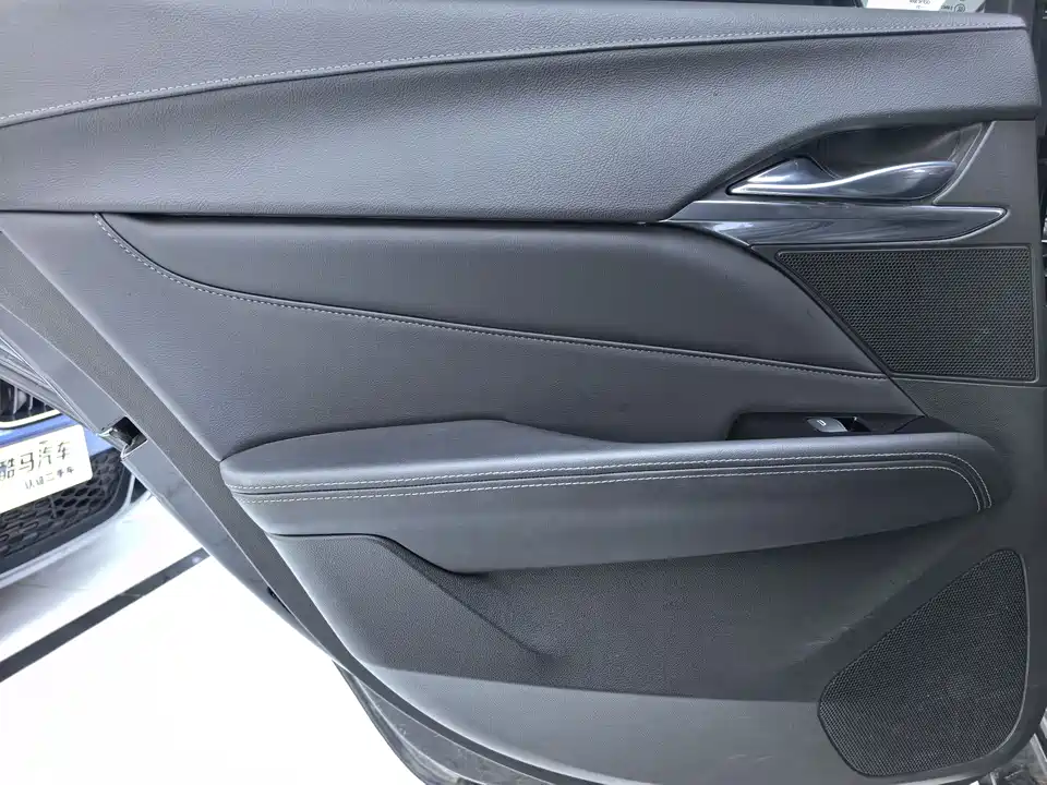 Cadillac CT4