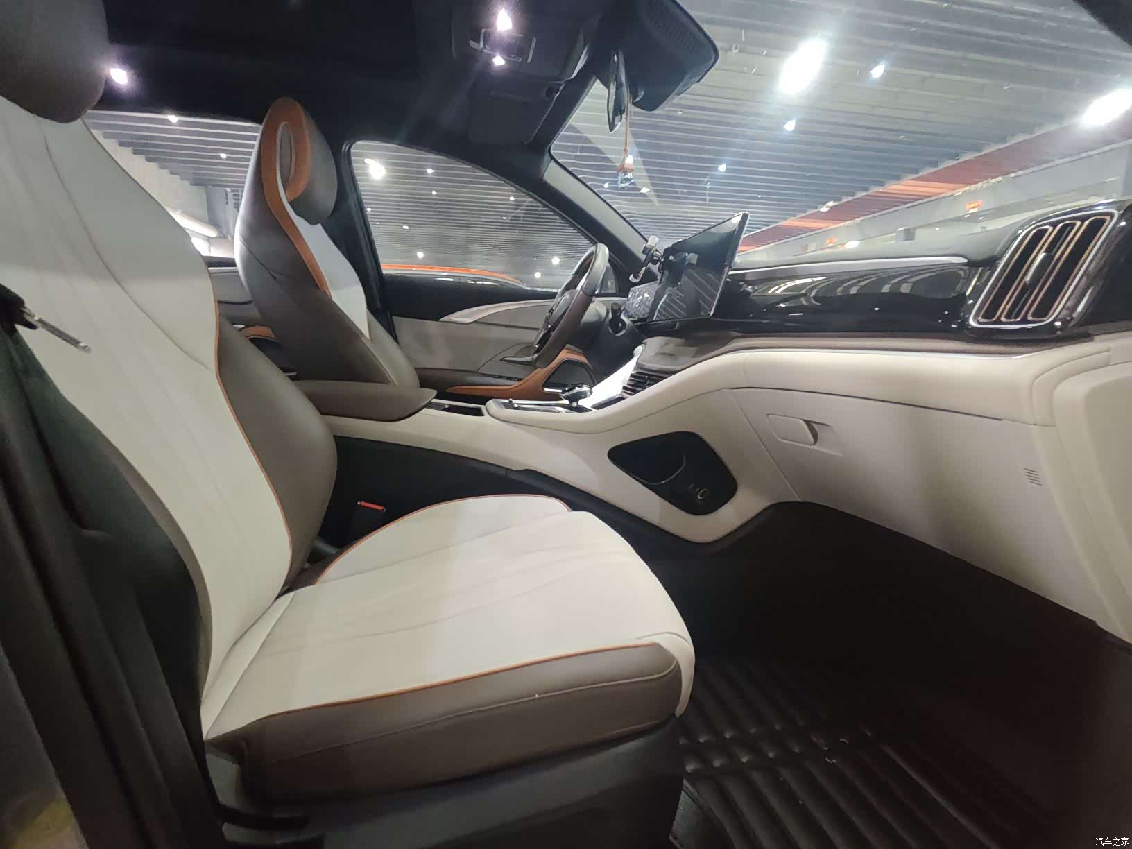 BYD Song, 2023 10