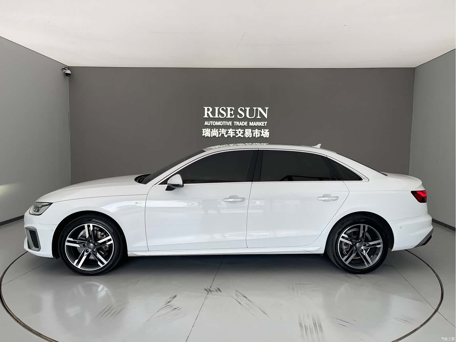 Audi A4L, 2021 7