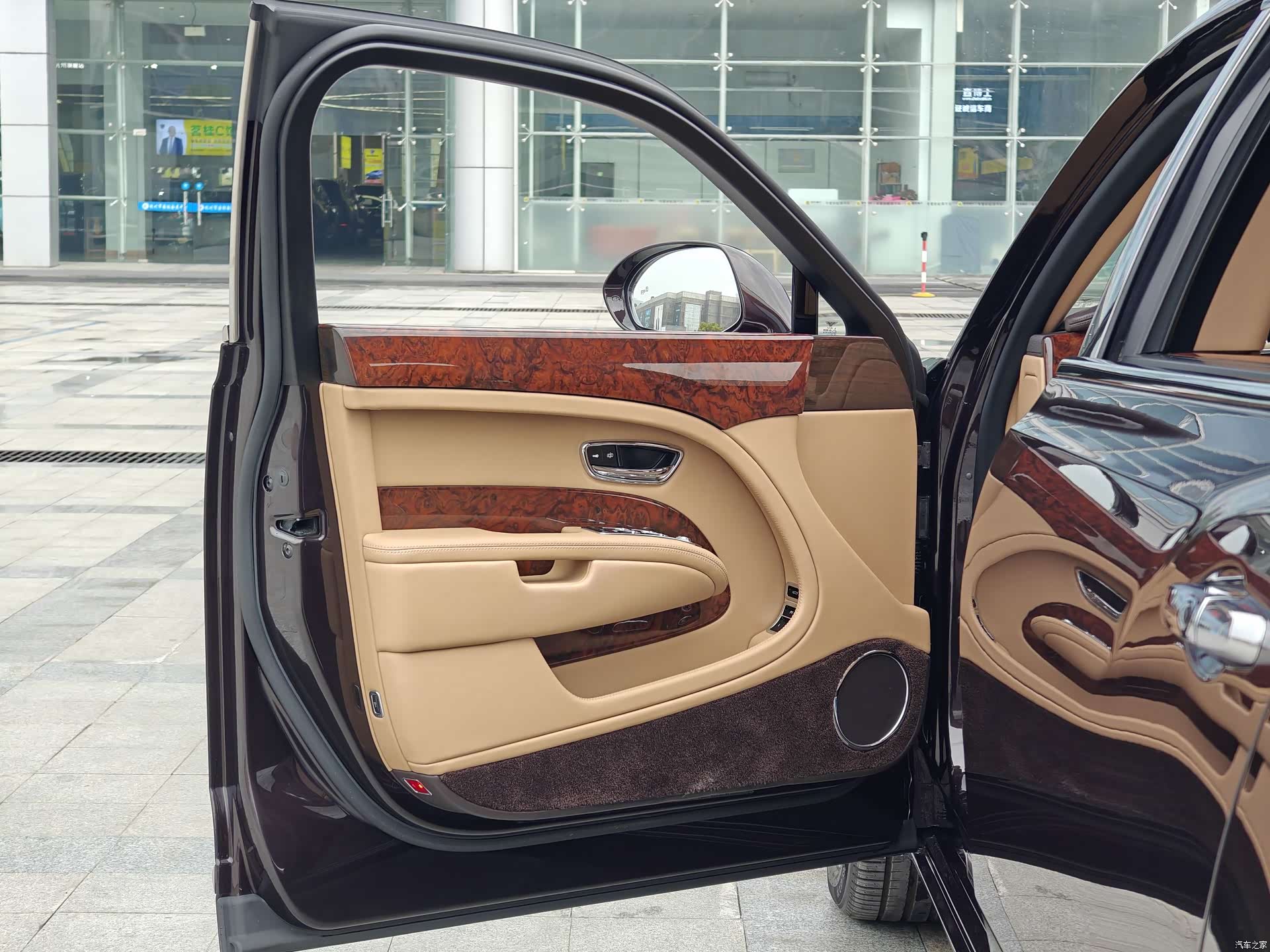 Bentley Mulsanne, 2019 22