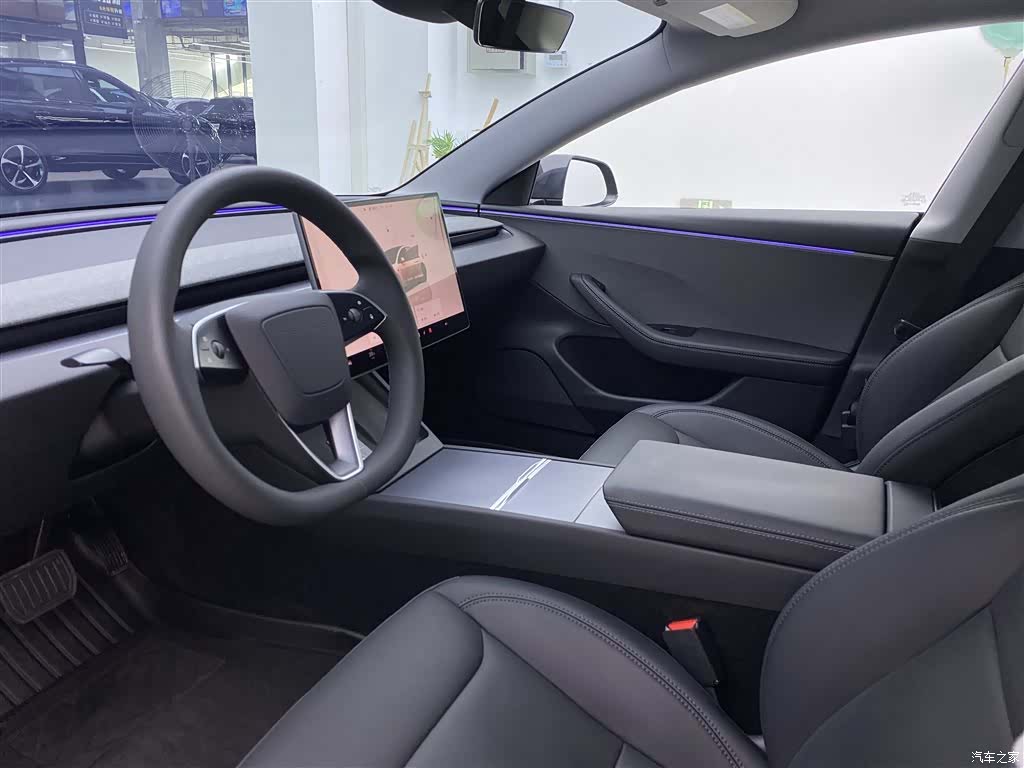 Tesla Model 3, 2025 все фото