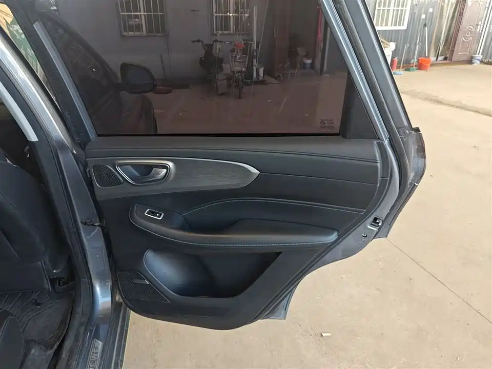 Roewe RX5 New energy