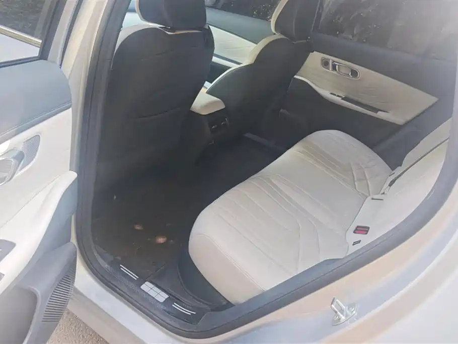 Geely Galaxy Galaxy Starship 7 EM-i