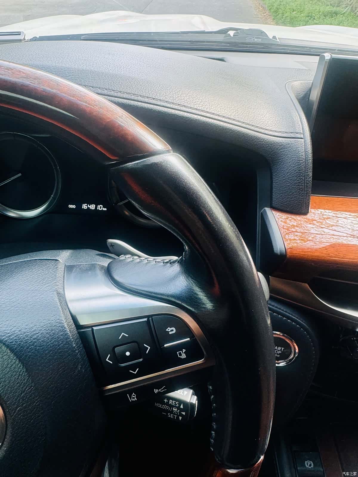 Lexus LX, 2016 10