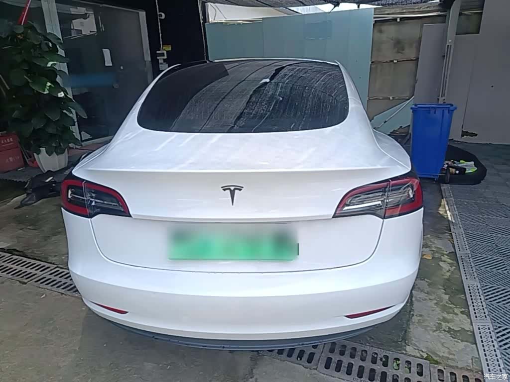 Tesla Model 3, 2020 6