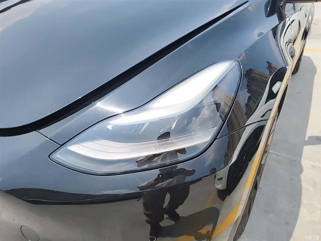 Tesla Model Y, 2022 24