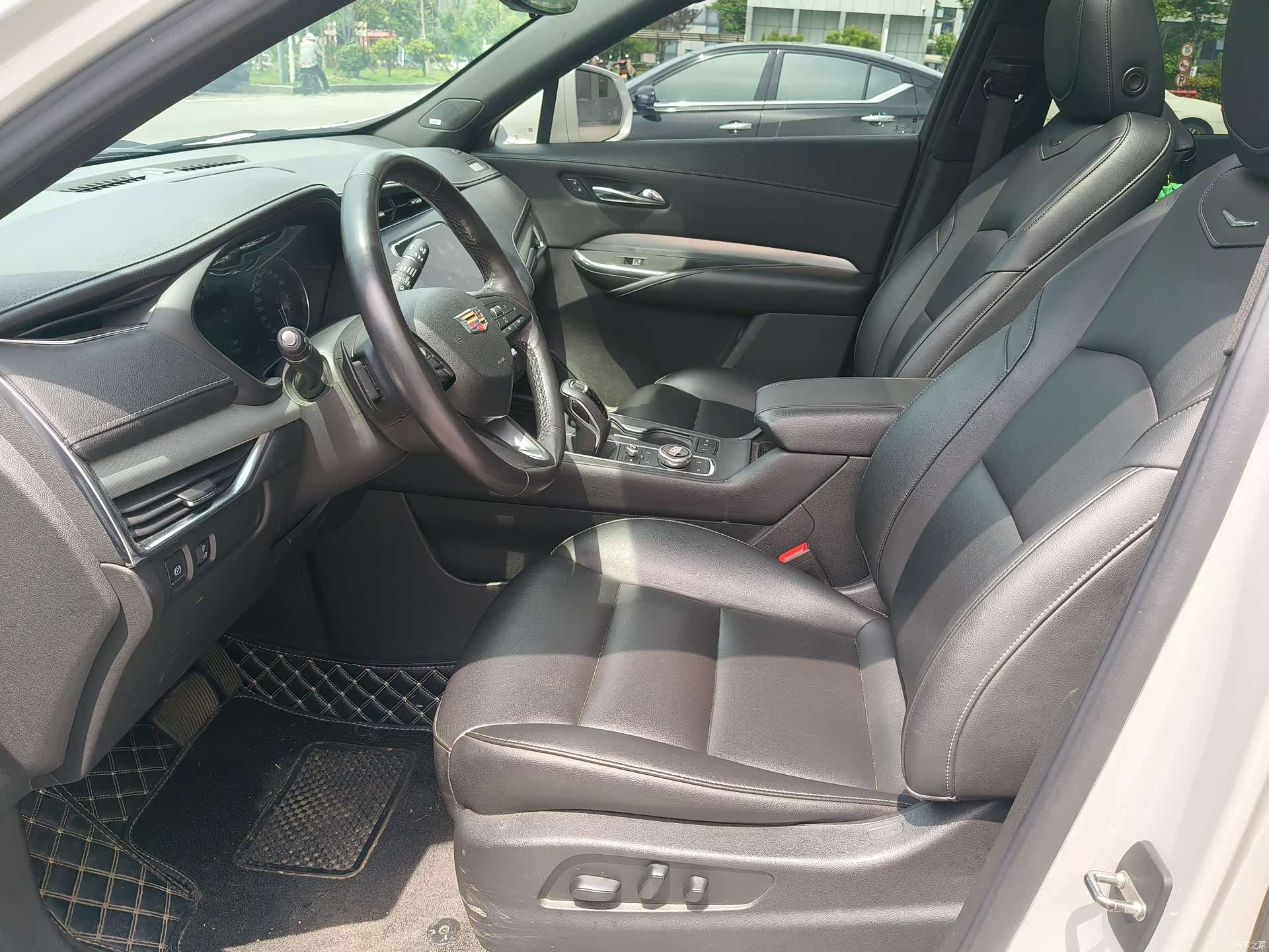 Cadillac XT4, 2019 8