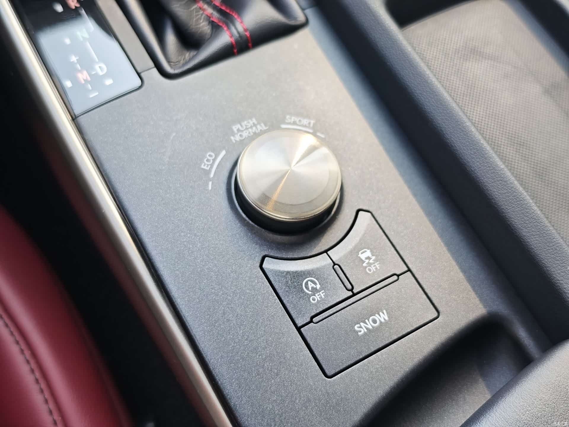 Lexus IS, 2019 19