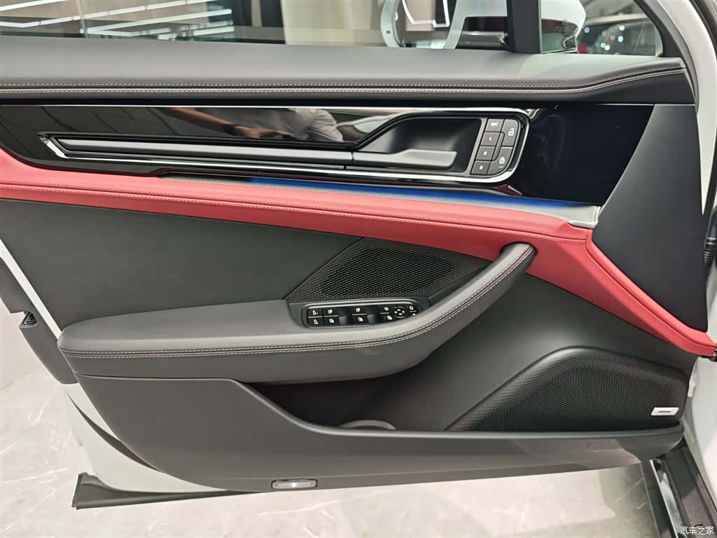 Porsche Panamera, 2026 все фото