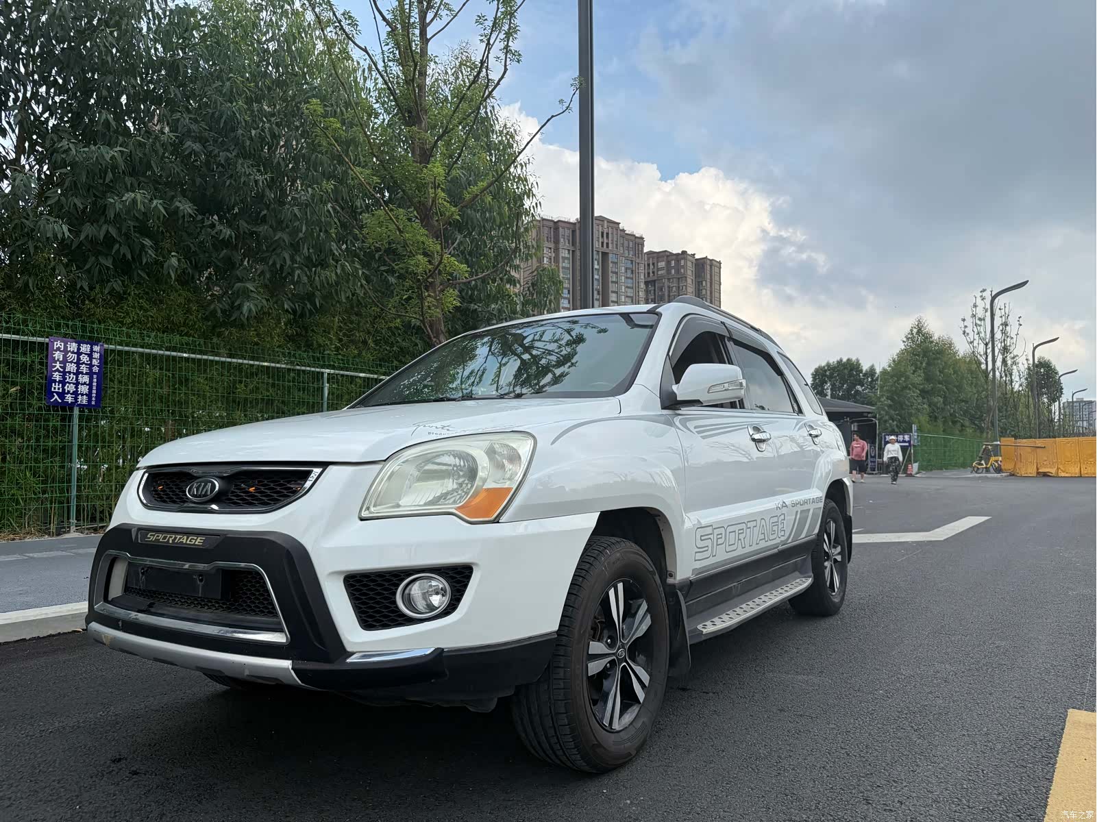 Kia GL, 2012 1