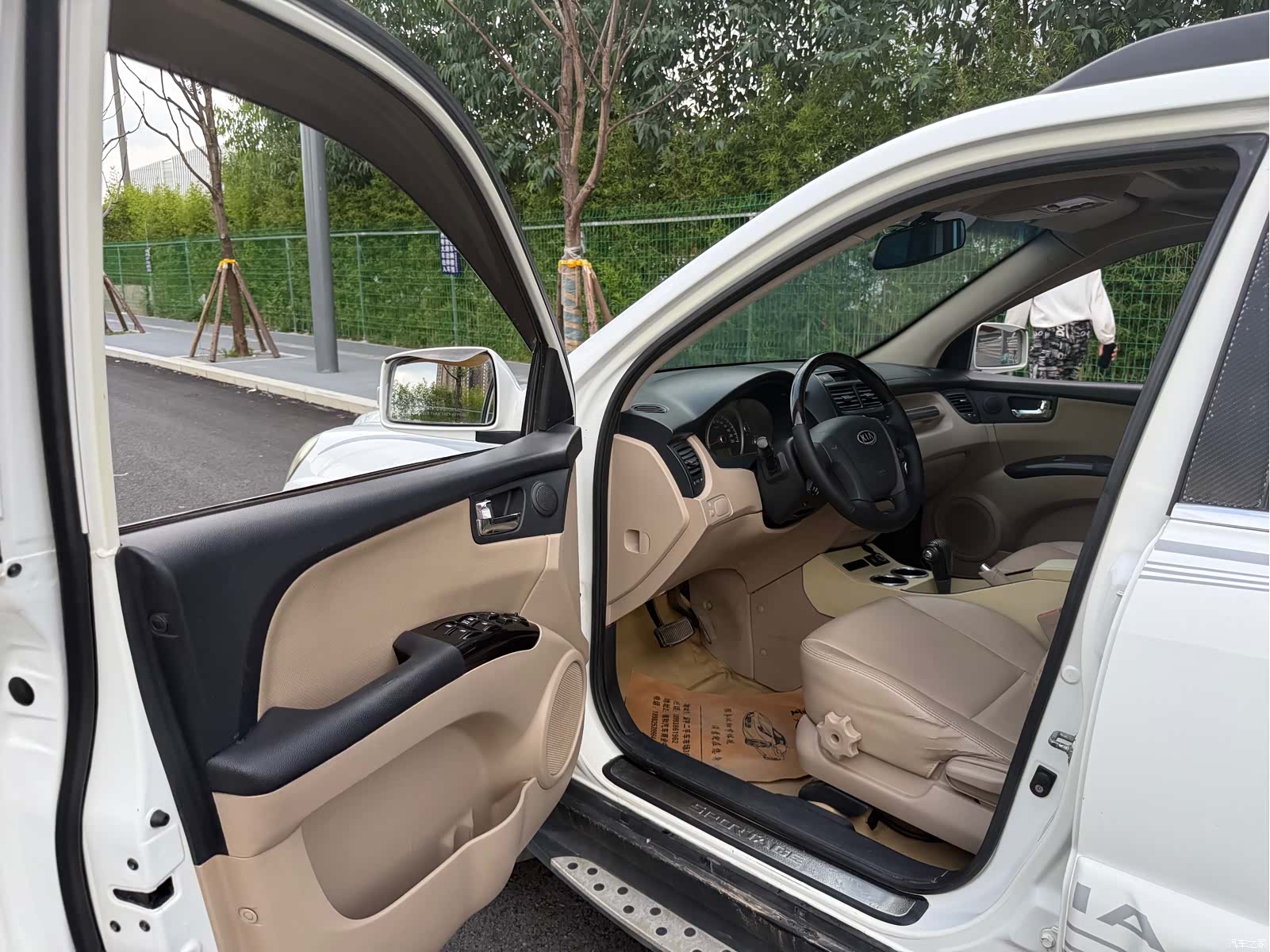 Kia GL, 2012 8