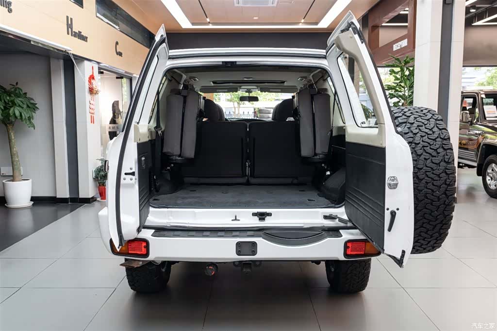 Nissan Patrol, 2019 6