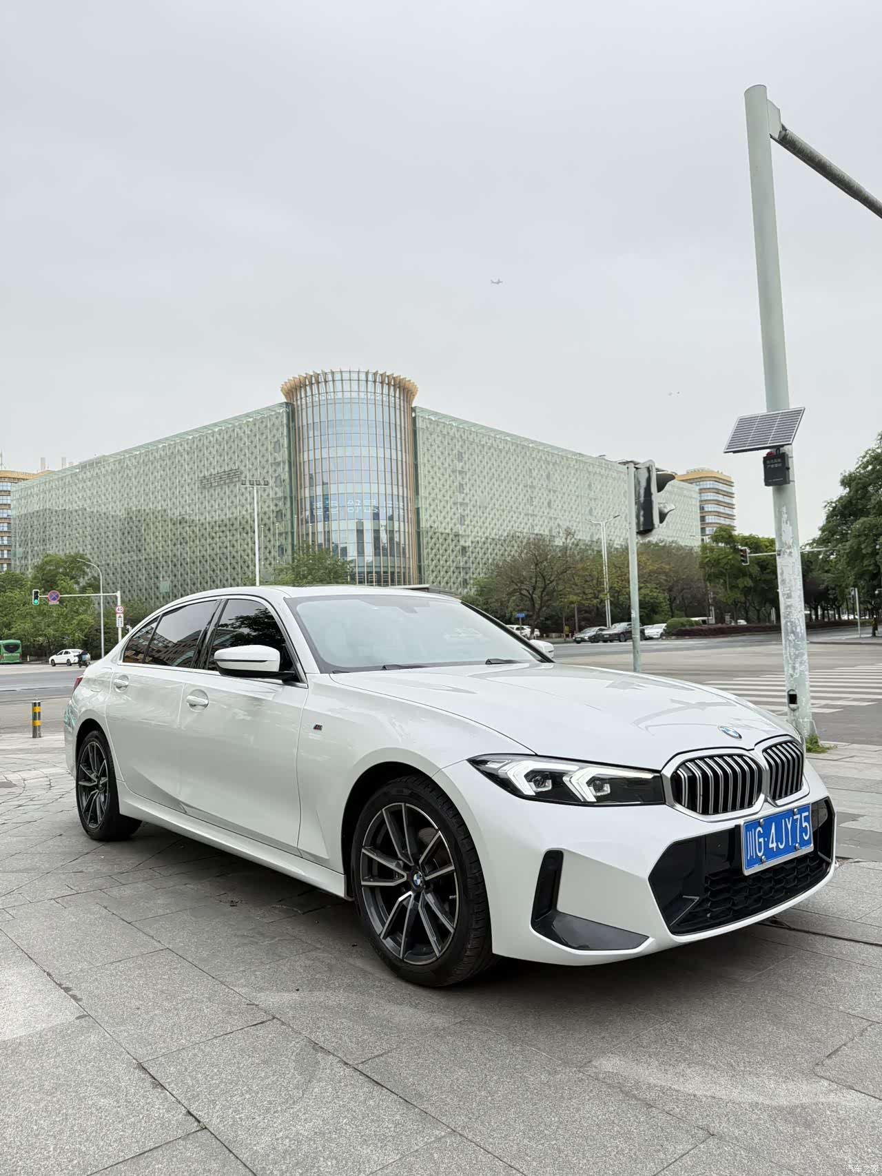 BMW 3 Series, 2023 2