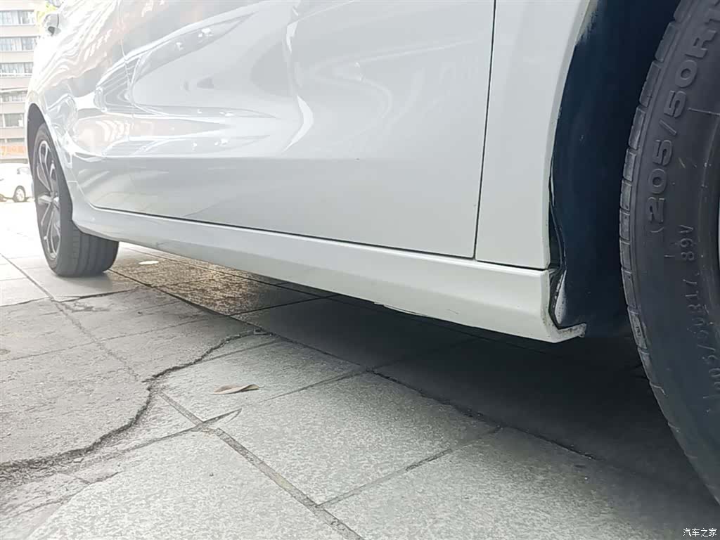 Geely Binray, 2022 21
