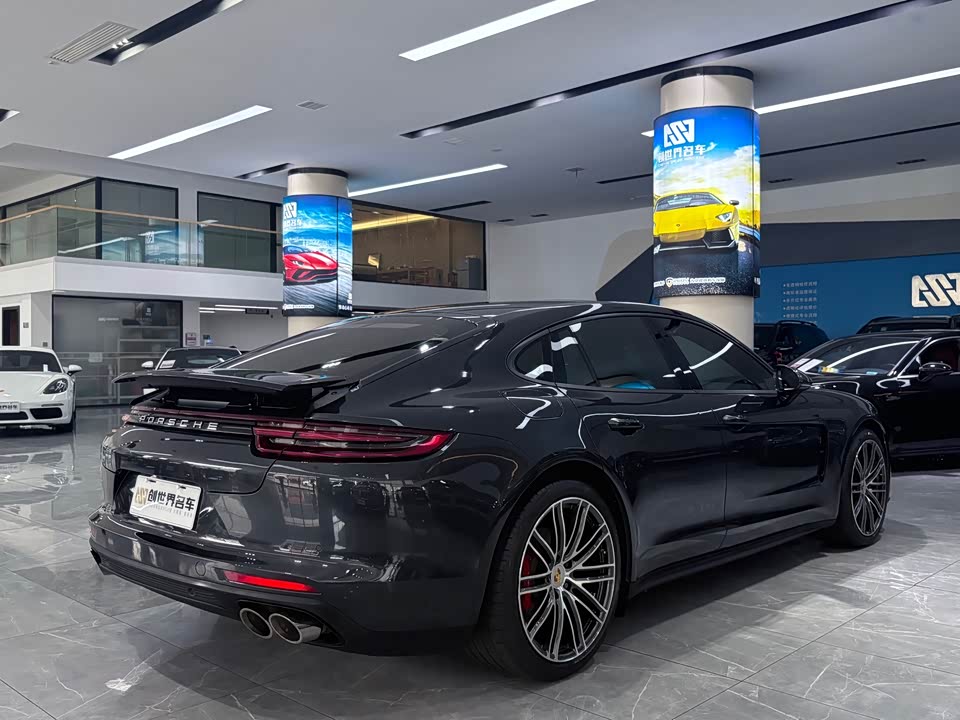 Porsche Panamera