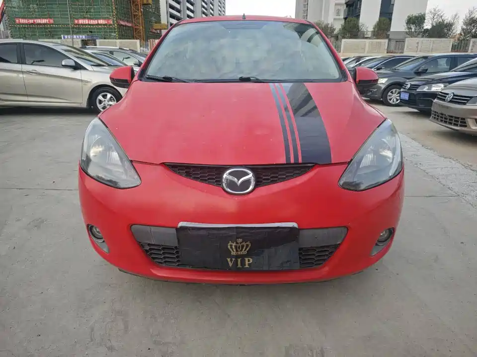 Mazda 2
