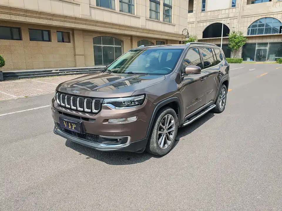 Jeep Grand Commander