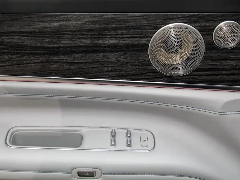 HarmonyOS Ask the world M9