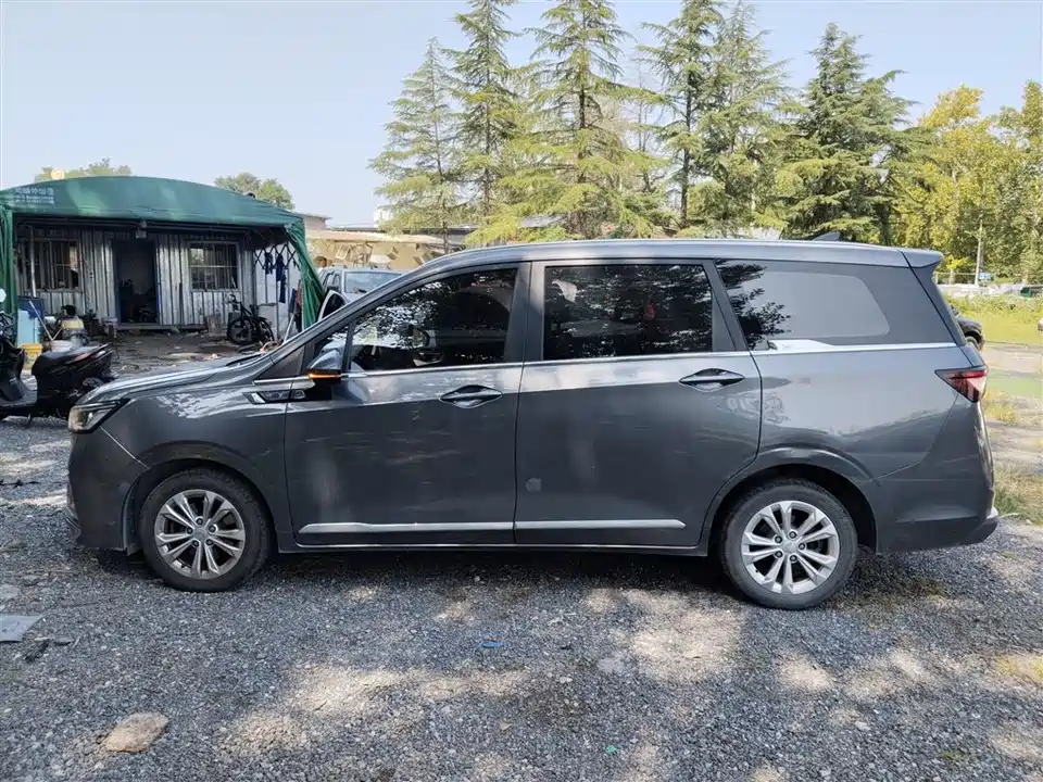 Wuling Wuling Jiachen