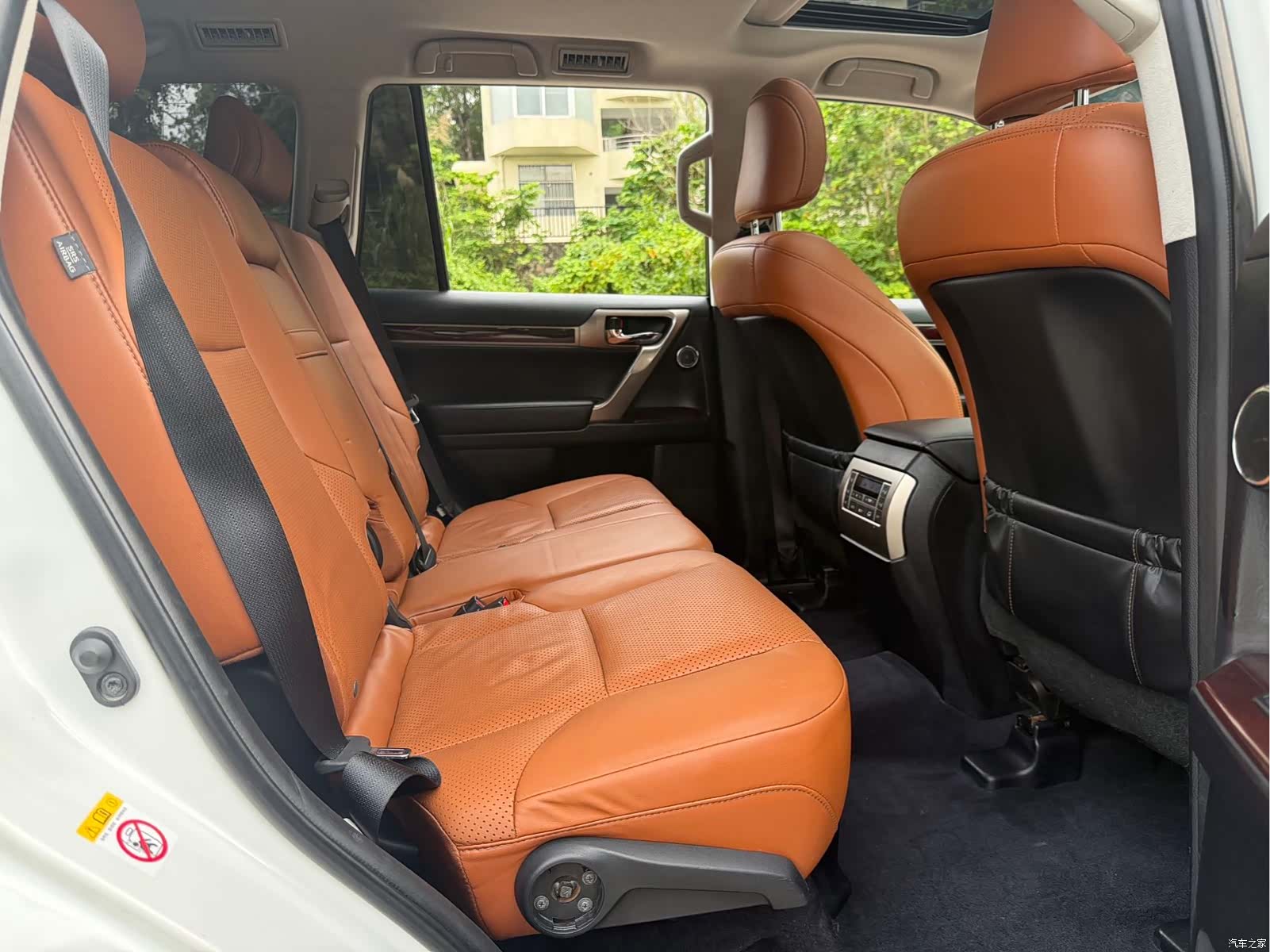 Lexus GX, 2016 8
