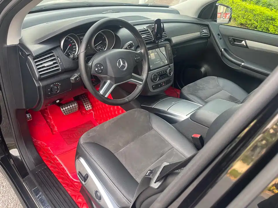 Mercedes-Benz R-class