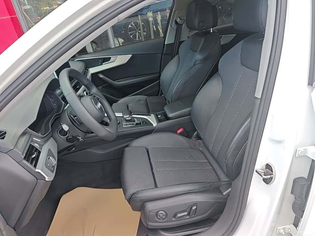 Audi A4L, 2018 11