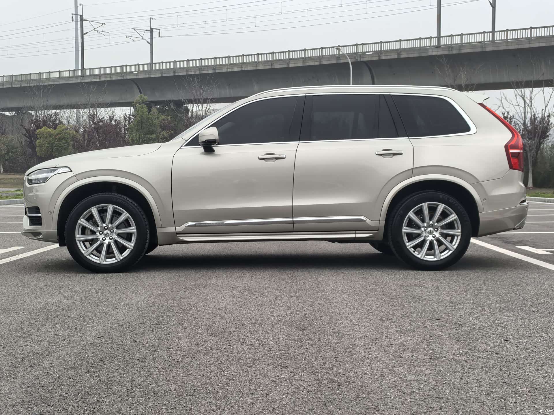 Volvo XC90, 2018 3