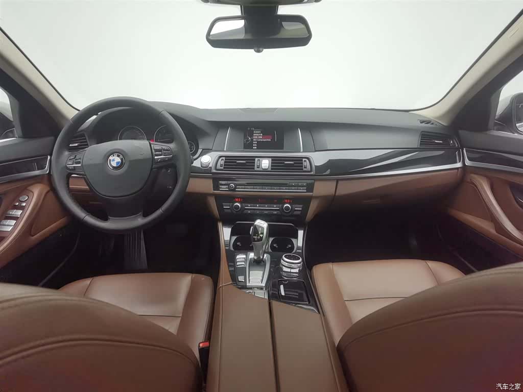 BMW 5 Series, 2016 все фото