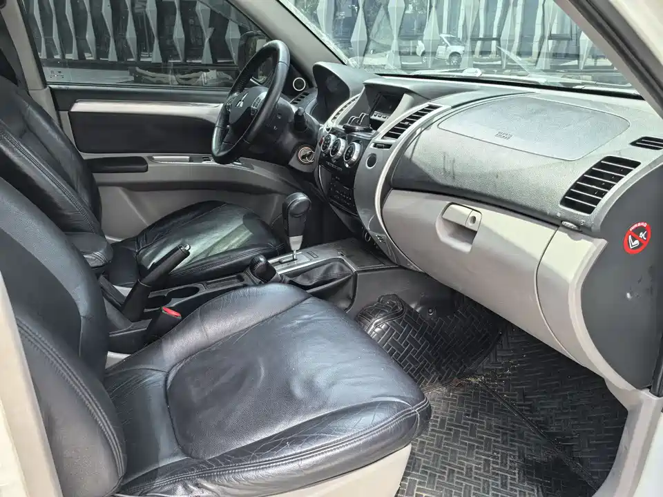 Mitsubishi Pajero Jinchang