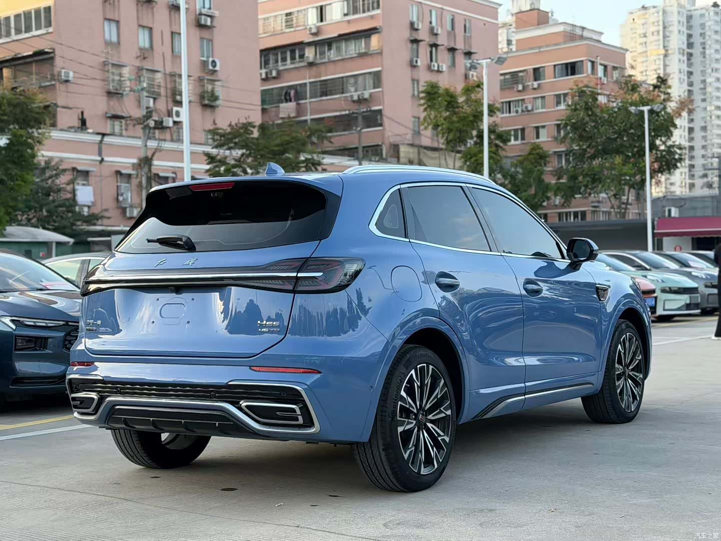 Hongqi HS5, 2023 9