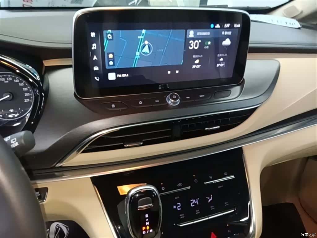 Buick GL8, 2024 13