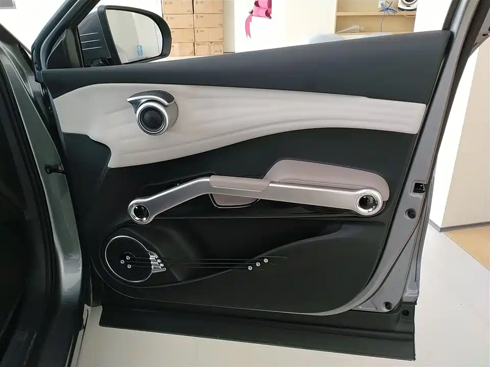 BYD Yuan PLUS BYD Yuan PLUS