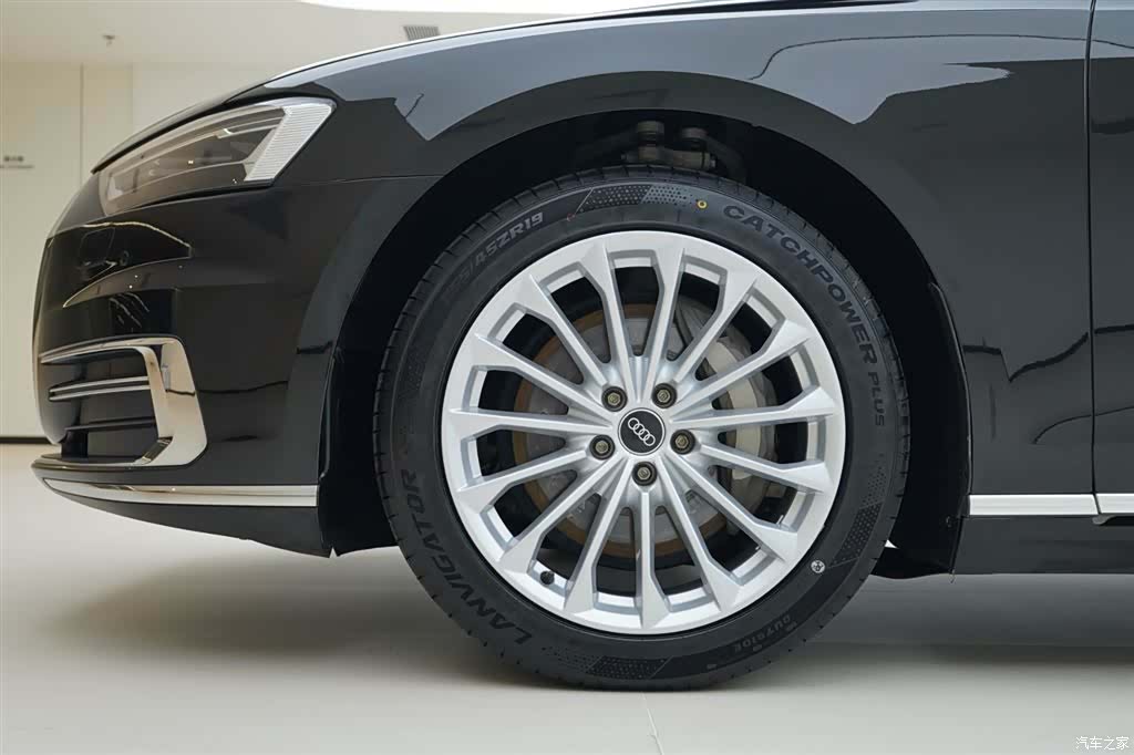 Audi A8L, 2021 16
