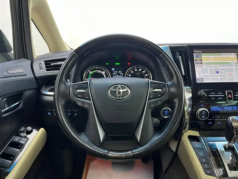 Toyota Elfa