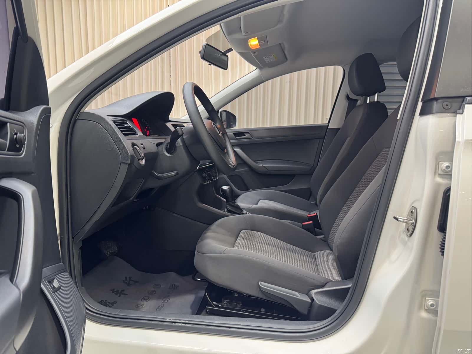 Volkswagen Santana, 2023 13