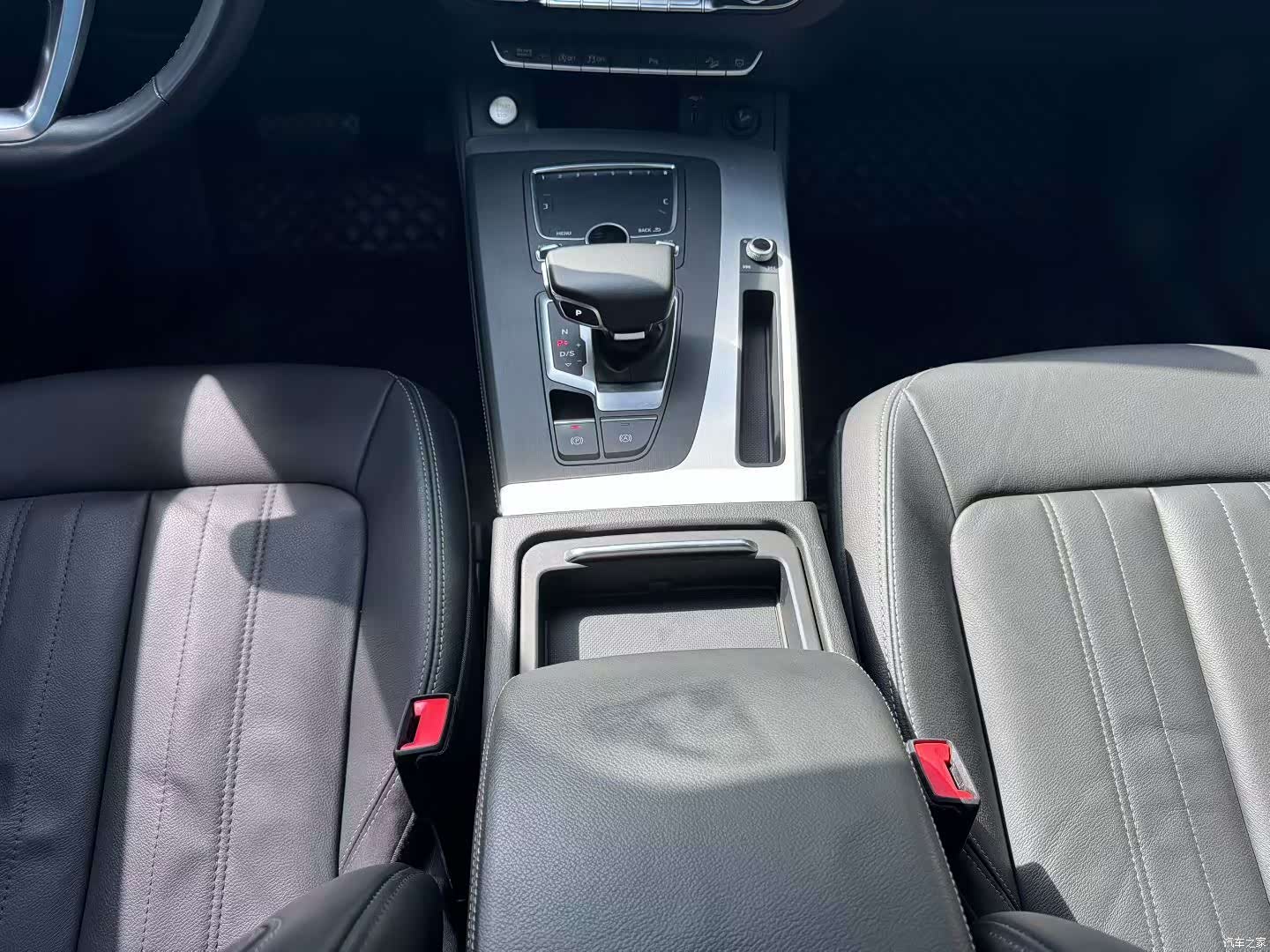 Audi Q5L, 2020 9