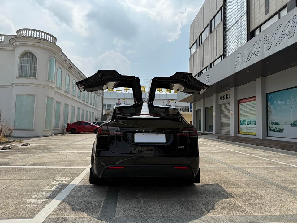 Tesla Model X