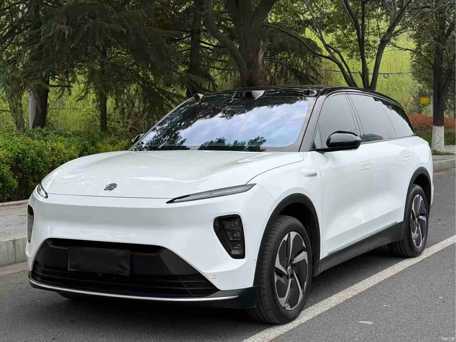 NIO ES8, 2024 1
