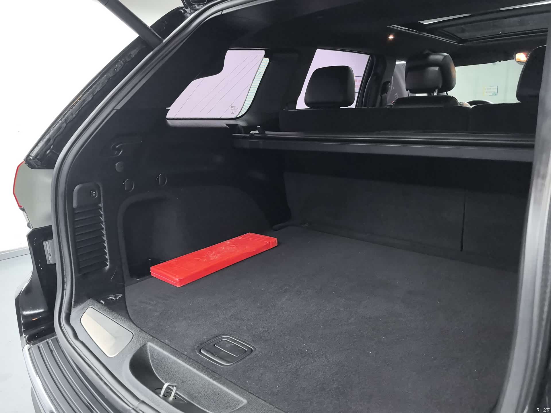 Jeep Grand Cherokee, 2019 13