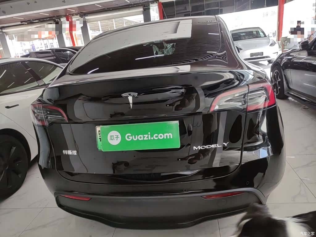 Tesla Model Y, 2024 4