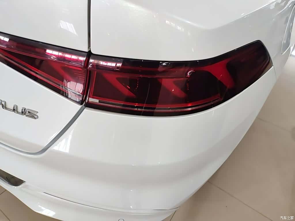 BYD Qin, 2021 8