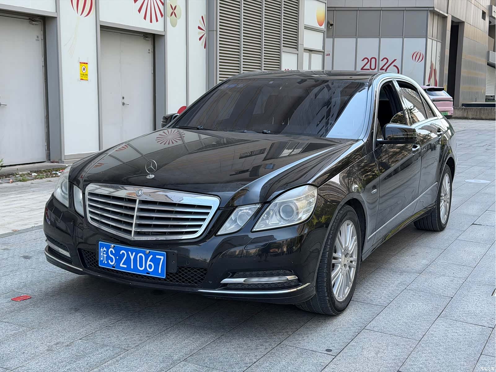 Mercedes-Benz E-Class, 2010 1
