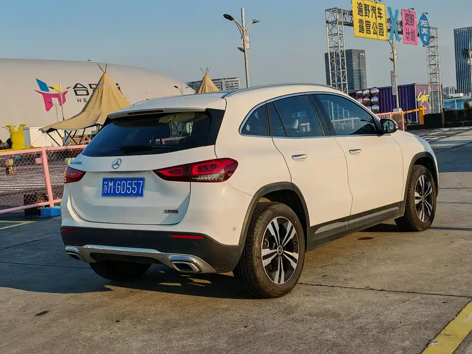 Mercedes-Benz GLA