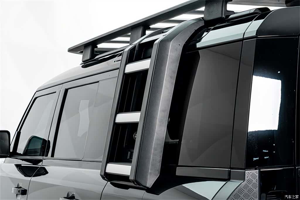Land Rover Defender, 2021 9
