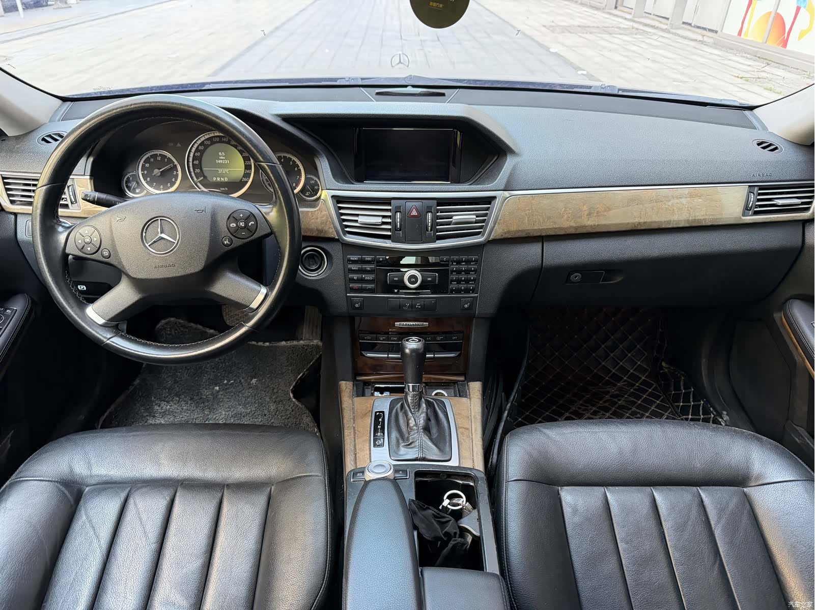 Mercedes-Benz E-Class, 2010 6