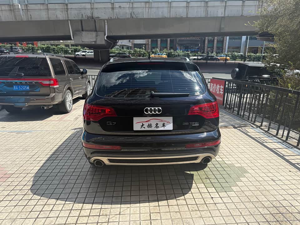 Audi Q7 Audi Q7