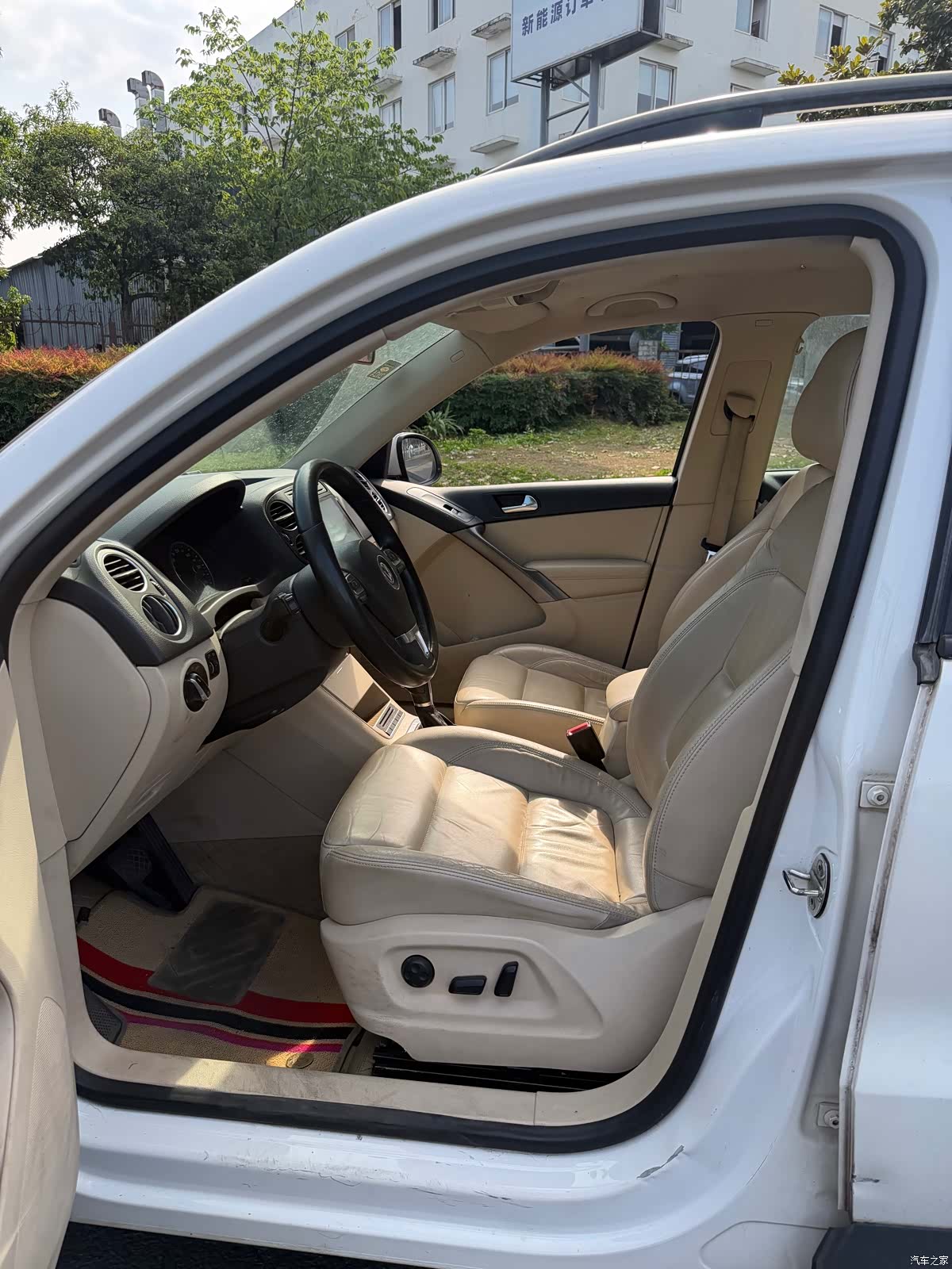Volkswagen Tiguan, 2012 10