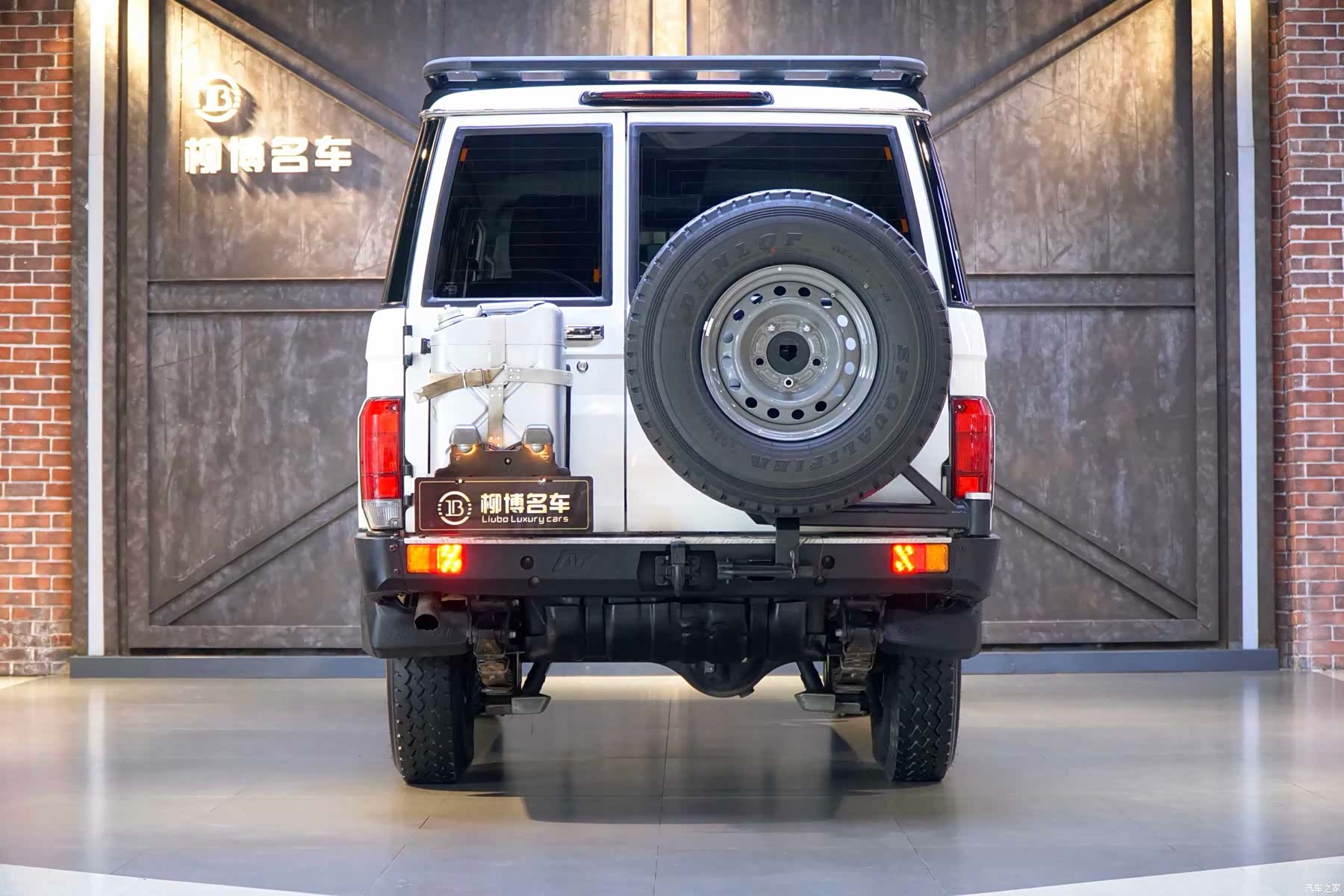 Toyota Land Cruiser, 2023 3